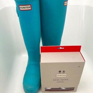 HUNTER Original Tall Turquoise Blue Wellies Rain Boots AND Boot socks!! Size 7